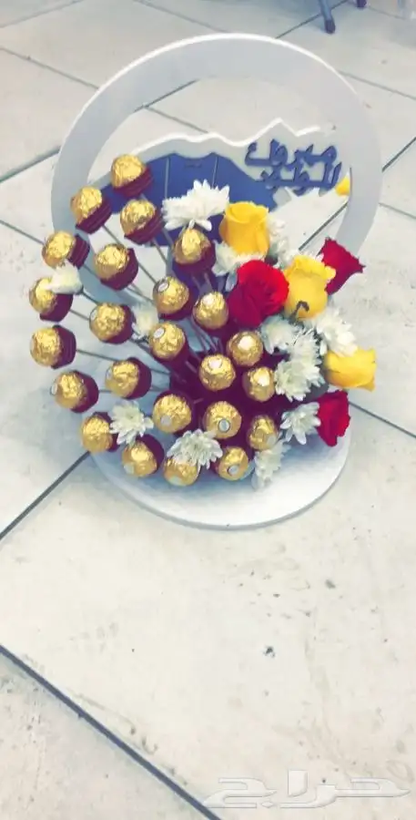 فل عقود للعرسان وورود طبيعيه وشتلات للتواصل اتصال أوواتساب 9