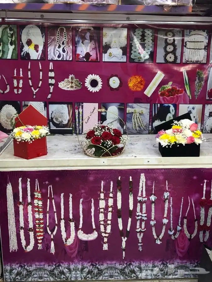 فل عقود للعرسان وورود طبيعيه وشتلات للتواصل اتصال أوواتساب 31