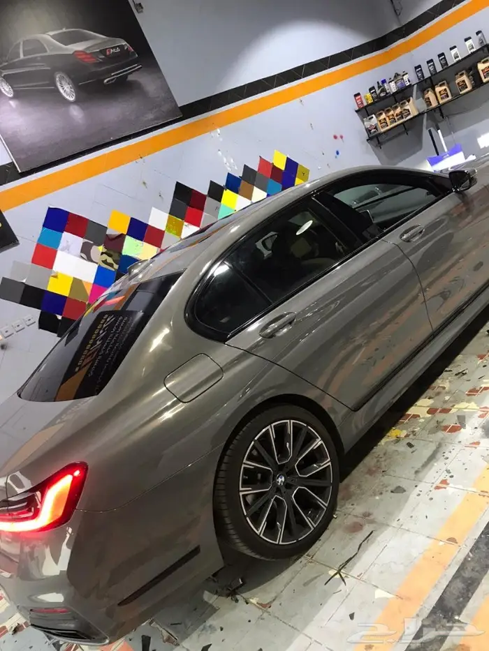 تجليدازياق وشبك الBMW الفئة 7 (بلاك اديشن) 1