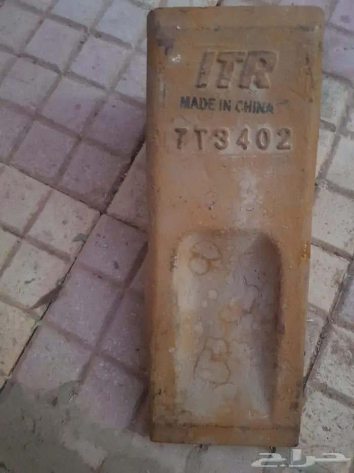 بنز كتربلر 320 جديد ومجموعه اغراض 2