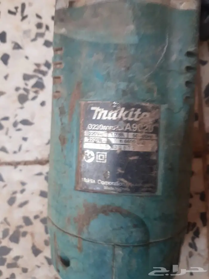 بنز كتربلر 320 جديد ومجموعه اغراض 6