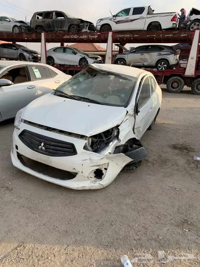 ميتسوبيشي اتراج قطع غيار تشليح مصدوم 0