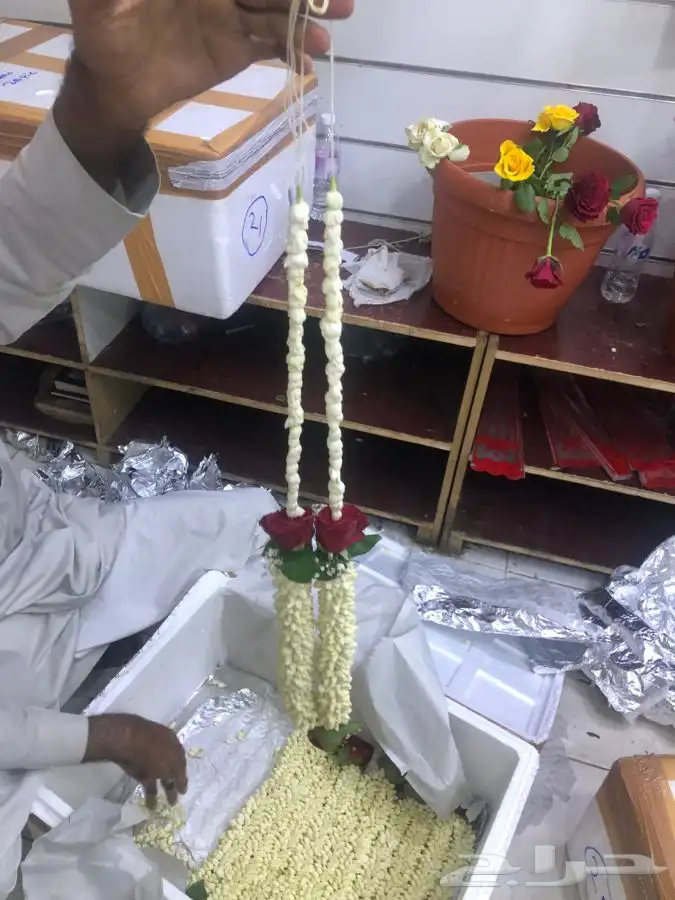 فل عقود للعرسان وورود طبيعيه وشتلات للتواصل اتصال أوواتساب 33