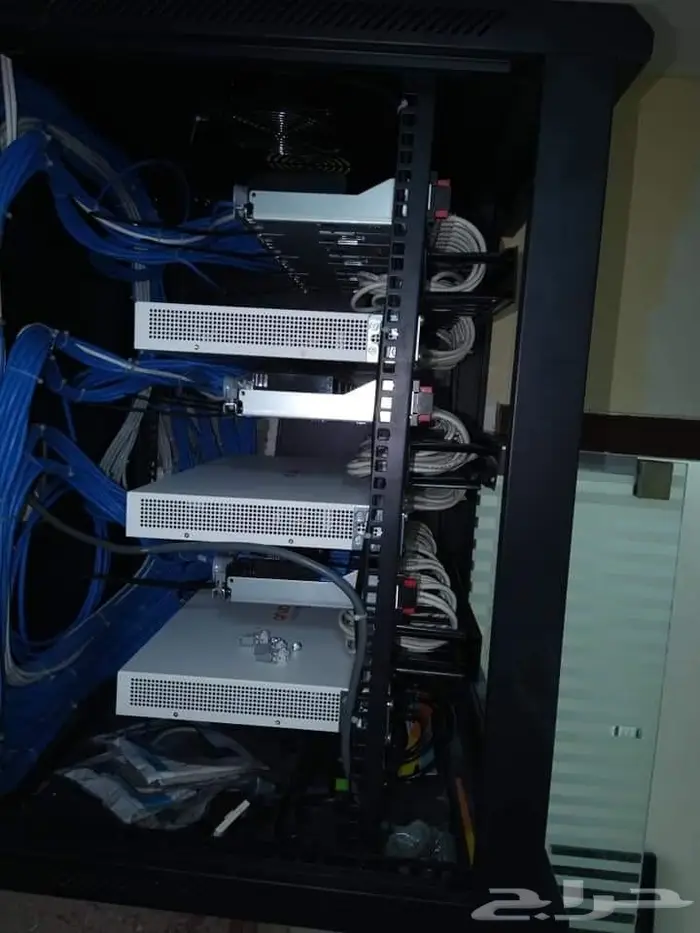 مهندسون متخصصون فى مجال تقنية المعلومات الرياض - الدمام 17