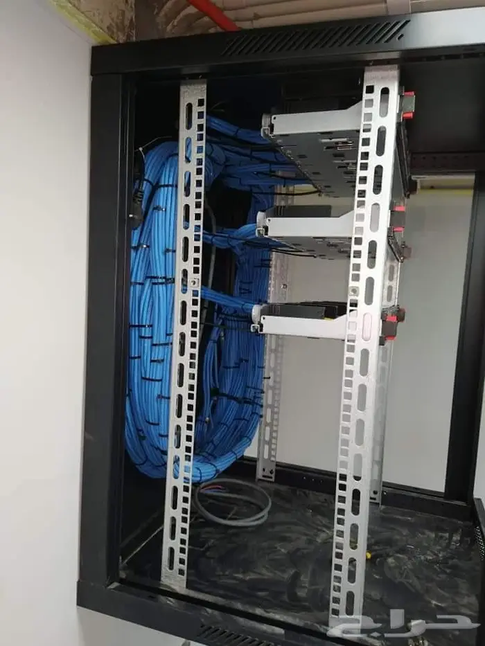 مهندسون متخصصون فى مجال تقنية المعلومات الرياض - الدمام 7