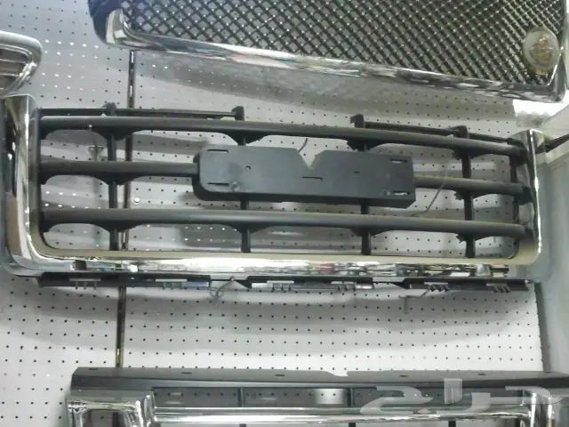 للبيع بجده قطع غيارسلفرادو سيرا 2007الي 2018  25