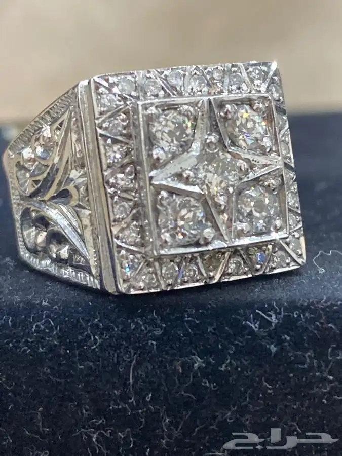 خاتم الماس ابيض طبيعي لأصحاب الذوق الرفيع فقط يستحق الاقتنا 2