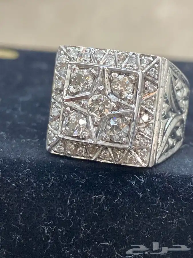 خاتم الماس ابيض طبيعي لأصحاب الذوق الرفيع فقط يستحق الاقتنا 0
