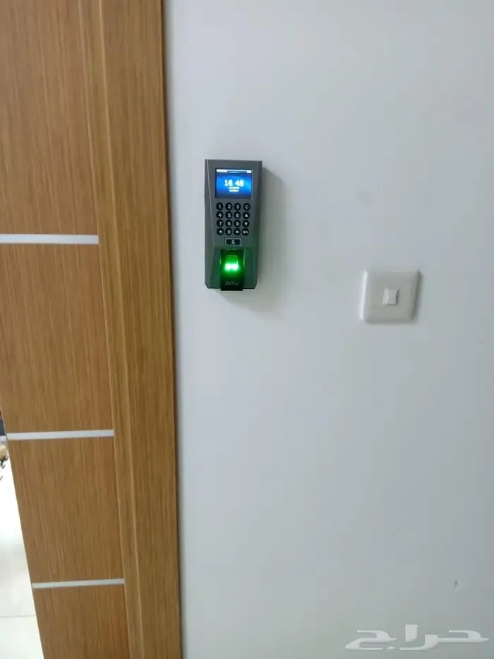 اكسس كنترول قفل الباب الالكترونى بالصمة 1150 ريال 1