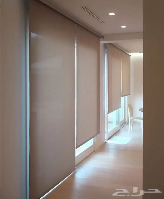 ستائر رول عازل للشمس والحراره عالية الجودة 1