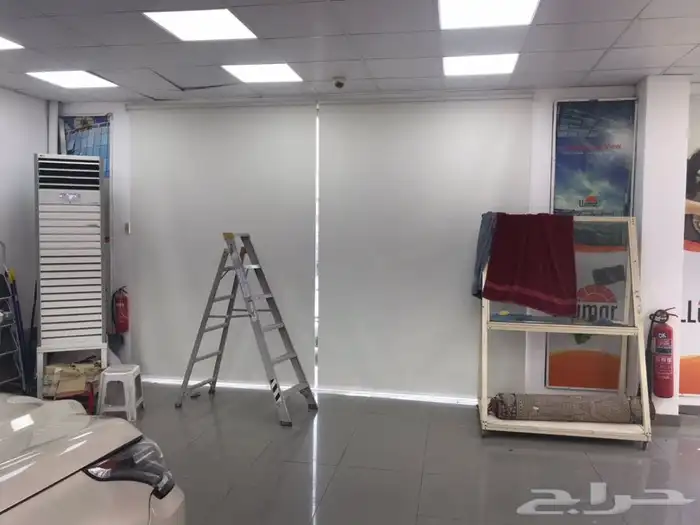 ستائر رول عازل للشمس والحراره عالية الجودة 12