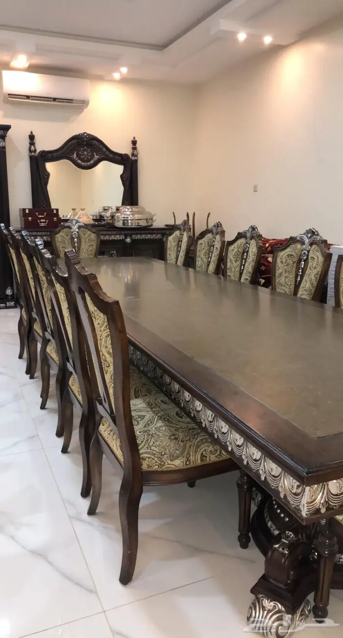 طاولة طعام 1