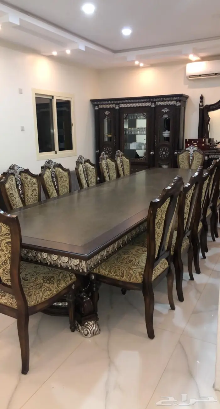 طاولة طعام 0