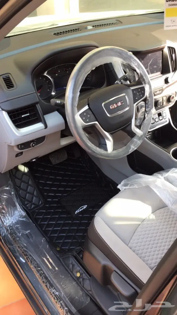 ارضيات جلد فاخره للسيارات  0