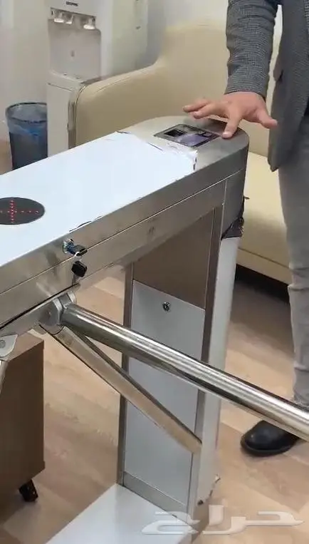 بوابات مواقف السيارات بذراع - بوابات الافراد 4