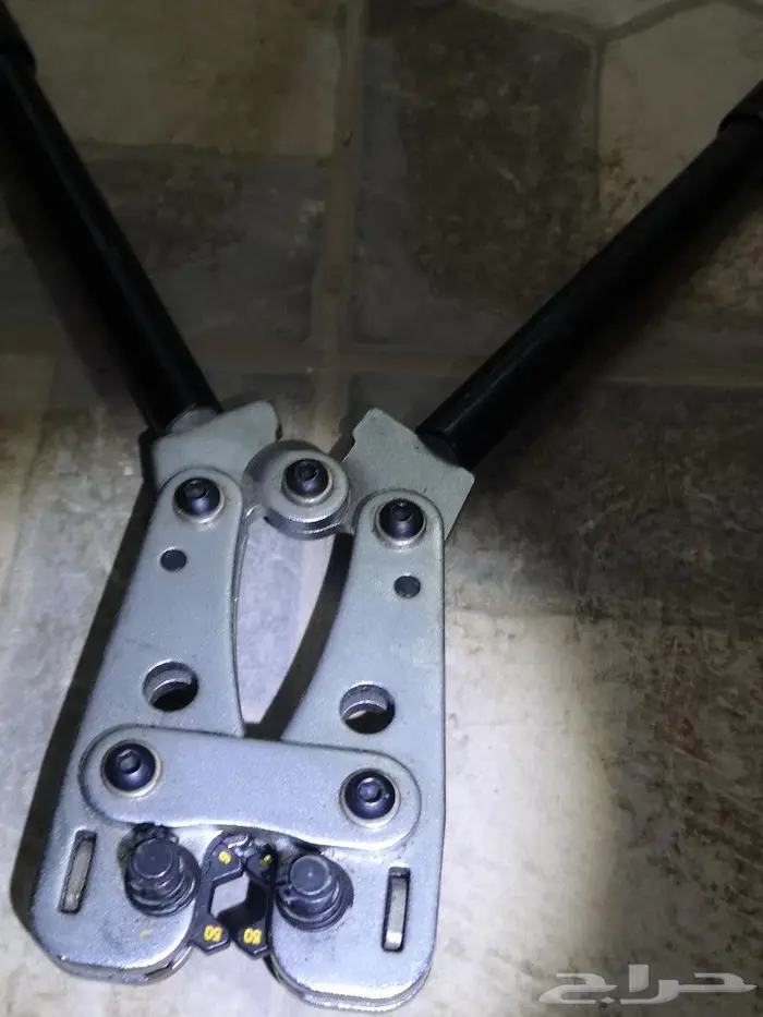 مقص كهرباء أرقام وميزان وجهاز كشف تهريب الفريون والغاز 0