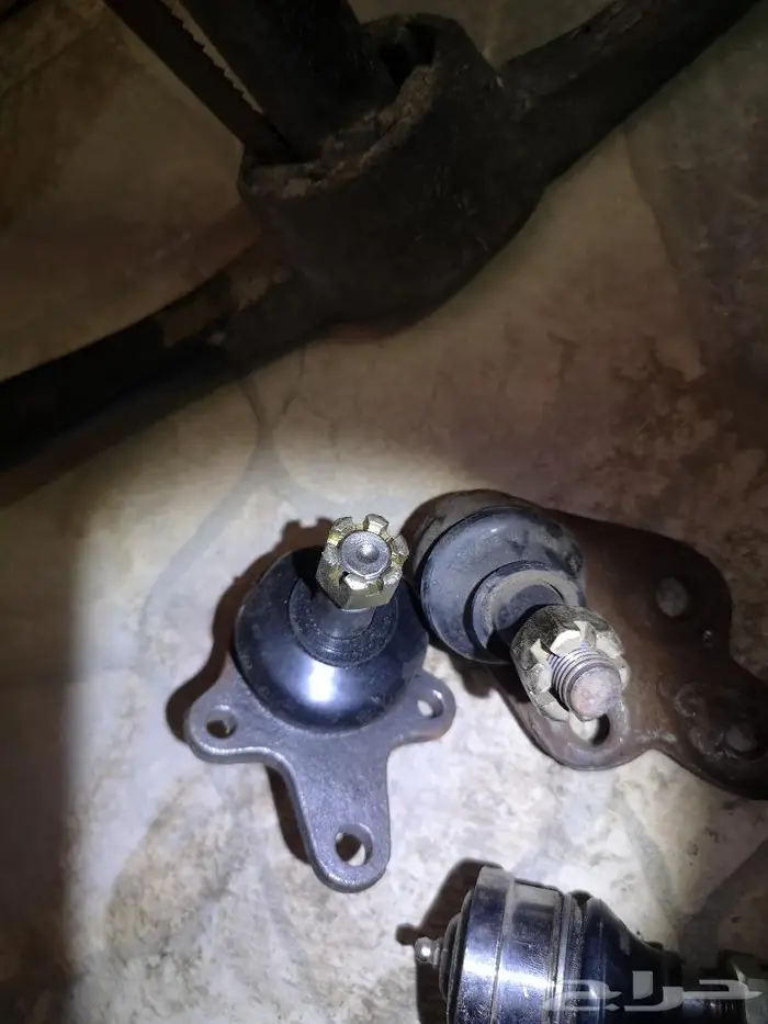 مقص كهرباء أرقام وميزان وجهاز كشف تهريب الفريون والغاز 3