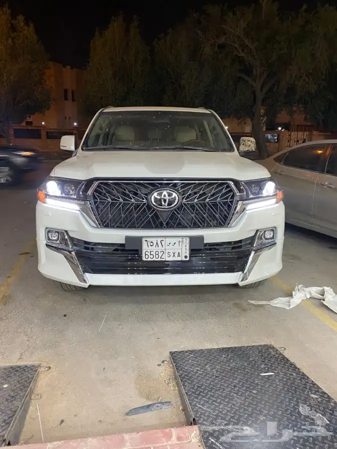 ترهيم لاندكروزر كتات شبك اشاره متحرك خط دعسات صدامات شمعات 10