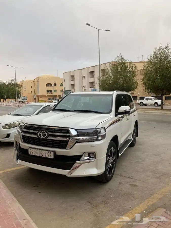 ترهيم لاندكروزر كتات شبك اشاره متحرك خط دعسات صدامات شمعات 0