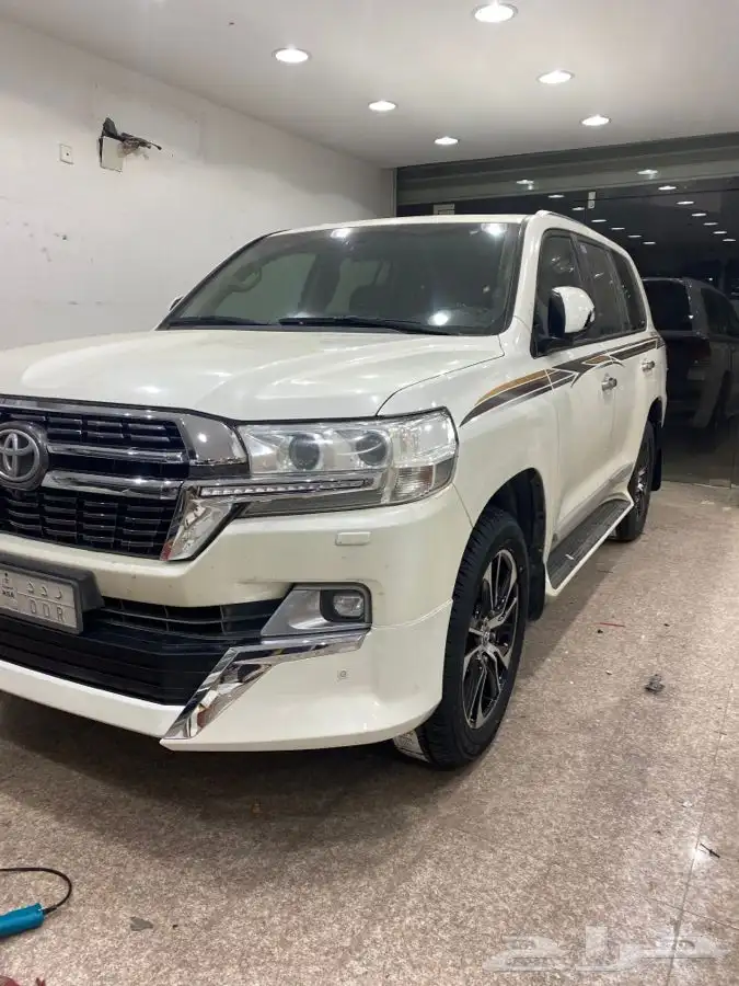 ترهيم لاندكروزر كتات شبك اشاره متحرك خط دعسات صدامات شمعات 11