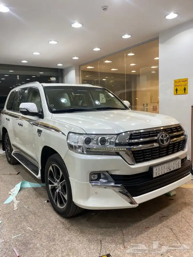 ترهيم لاندكروزر كتات شبك اشاره متحرك خط دعسات صدامات شمعات 2