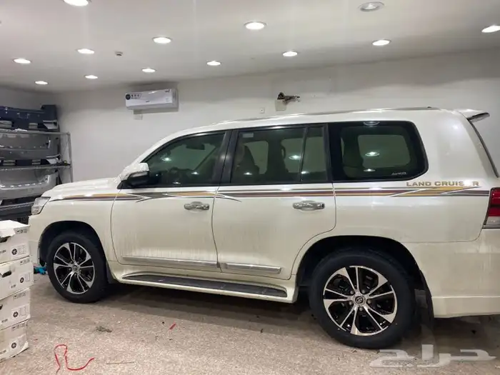 ترهيم لاندكروزر كتات شبك اشاره متحرك خط دعسات صدامات شمعات 12