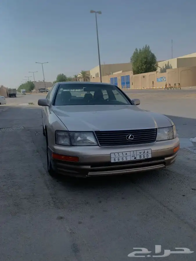 لكسز ال اس 400 0