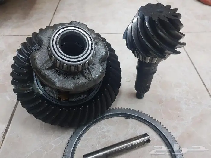 قطع موستنج مستعمل و جديد استاندر و رياضي 0