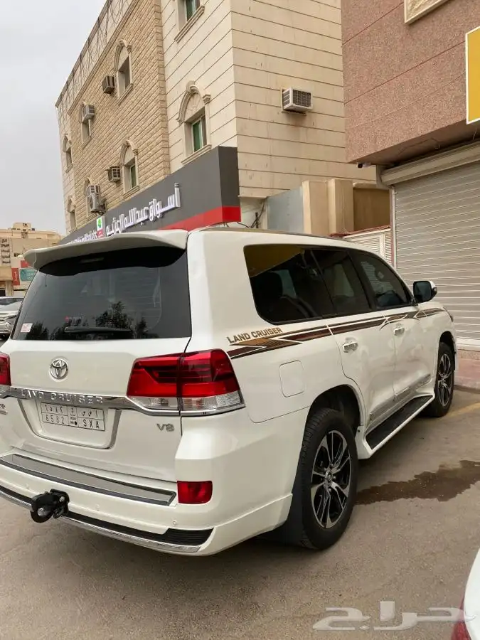 ترهيم لاندكروزر 2021كت شبك شمعات اشاره متحركه جيب عقال سله 7