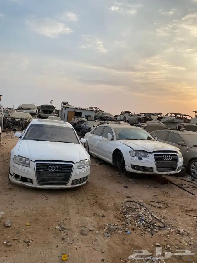 قطع غيار تشليح اودي اي 8 موديل 2004 الى 2010 5
