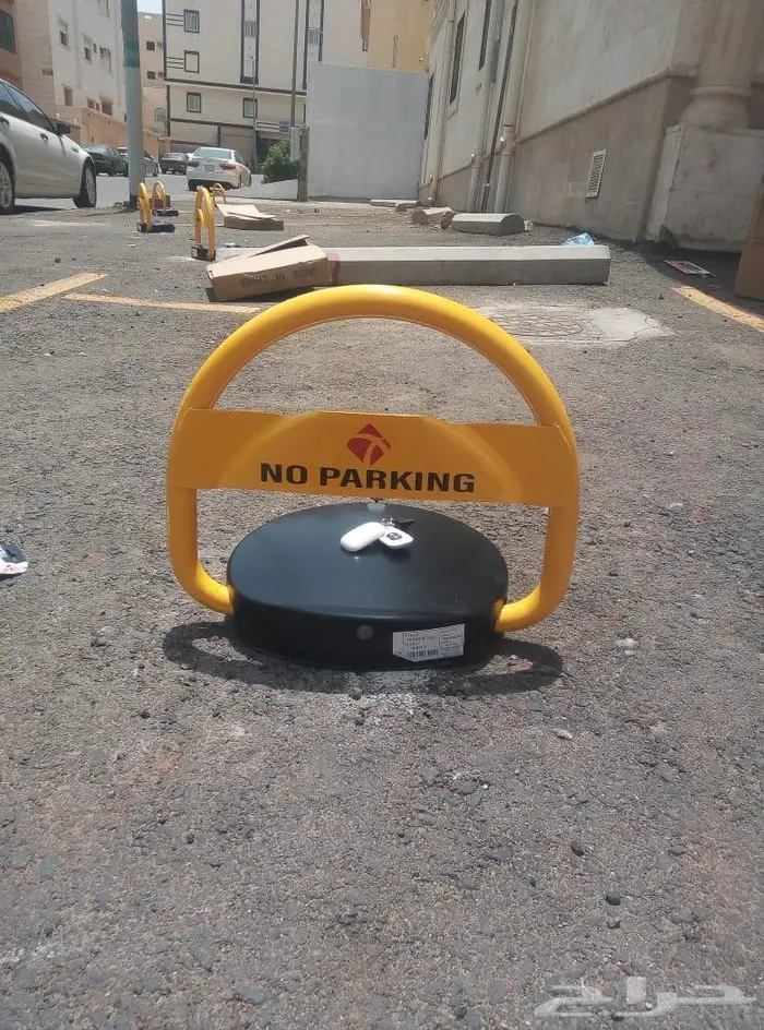 حاجز مواقف ومصد السيارات 300 ريال بالتركيب 2