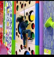 تجهيز العاب وملاهي صالات رياضيه بولينق طرامبولين العاب 23