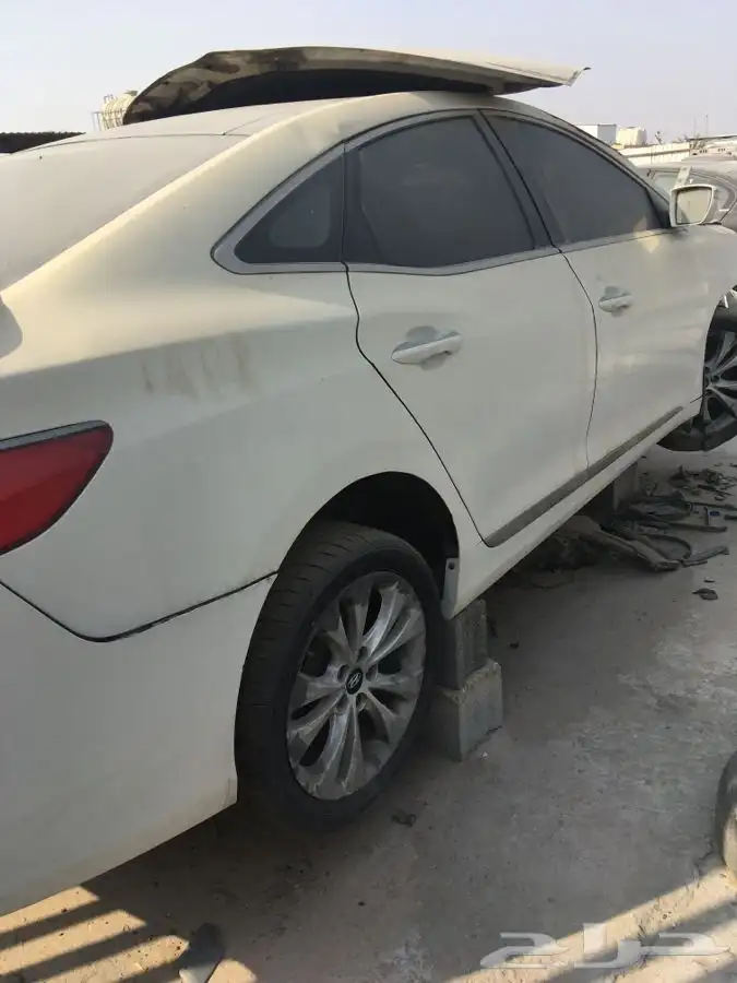 قطع غيار ازيرا 2014 1