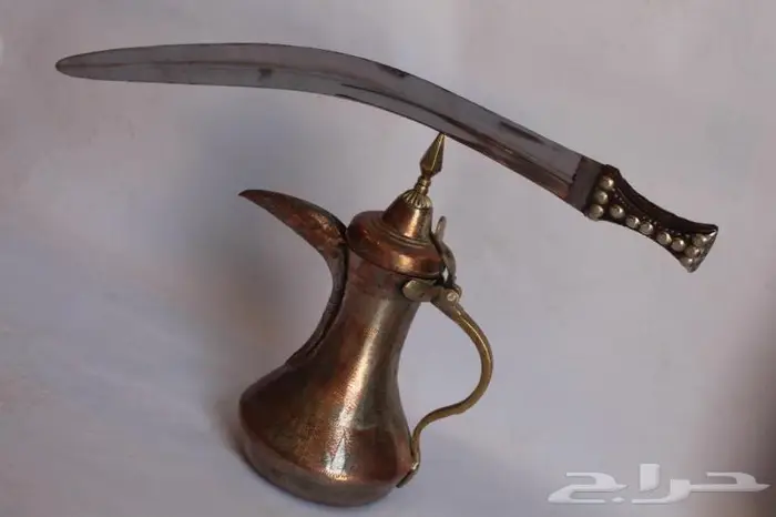 جنبيه قديمه جدااا توقف عل حدها 0