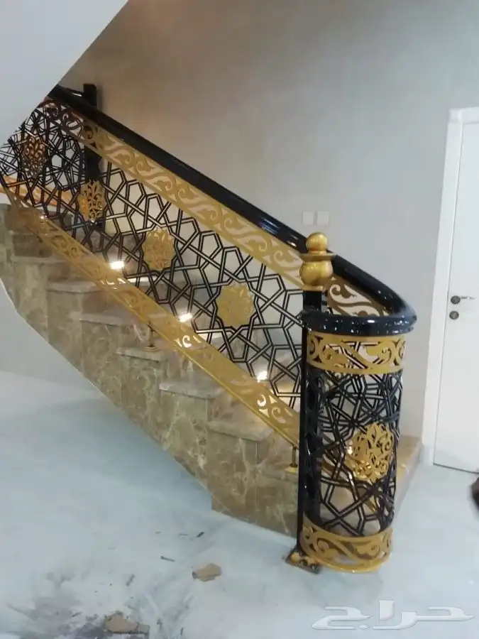 ورشة حدادة والمنيوم الاحساء 83