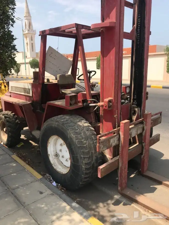 معدات ثقيله للإيجار الوجه املج ضبا العلاء 24