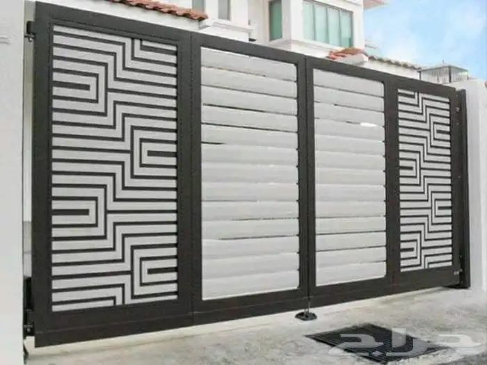 ورشة حدادة والمنيوم الاحساء 92