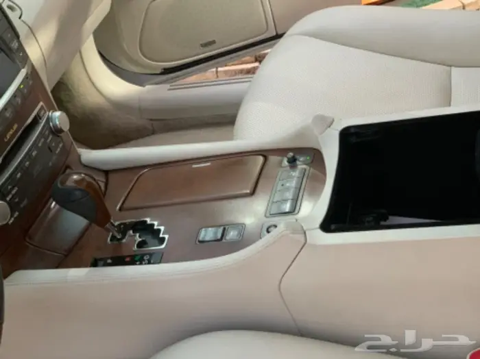 لكزس مخزن 2010 عداد 88 8