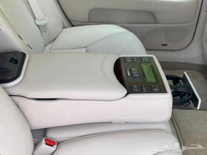 لكزس مخزن 2010 عداد 88 16