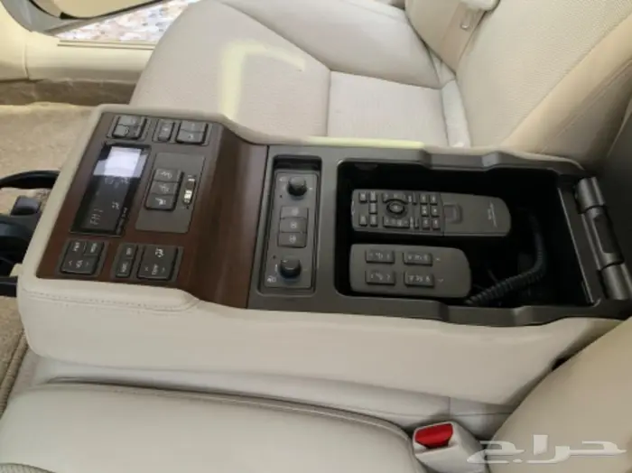 لكزس مخزن 2010 عداد 88 17