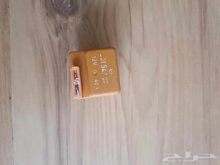 للبيع قطع لل126 اصليه 6