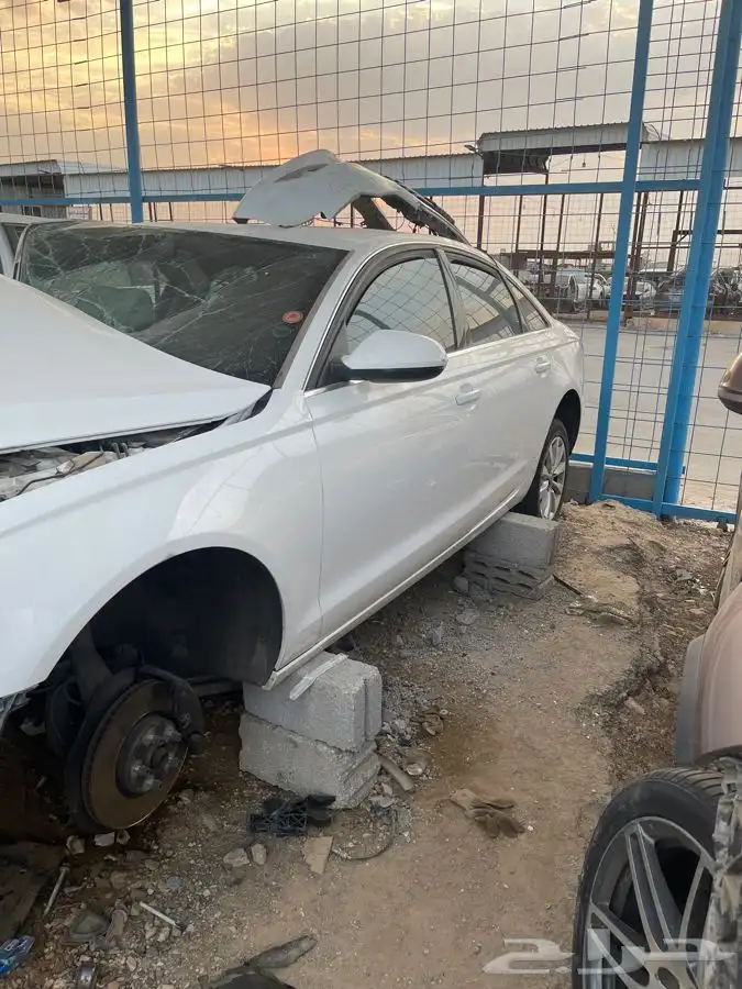 قطع غيار اودي A6 2015 ديزل 0
