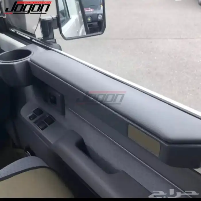 حامل اكواب لاندكروزو و شاص 2008 الى 2021 5