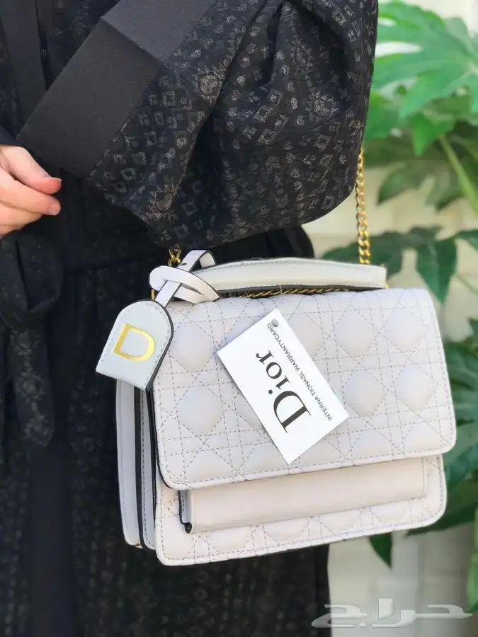 شنط ماركه درجه اولى 40