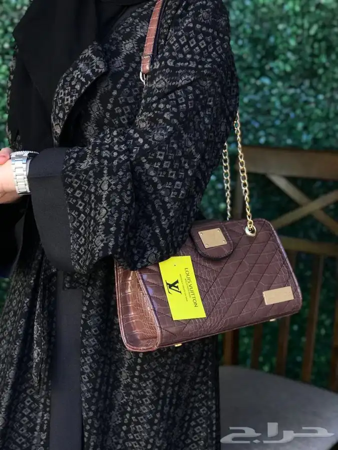 شنط ماركه درجه اولى 48