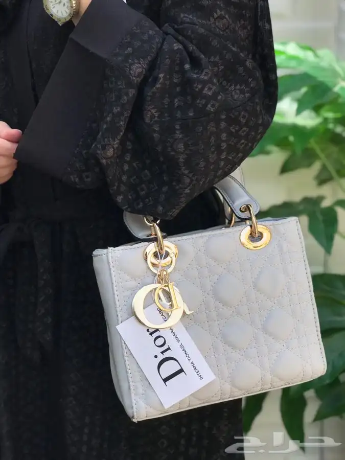 شنط ماركه درجه اولى 32