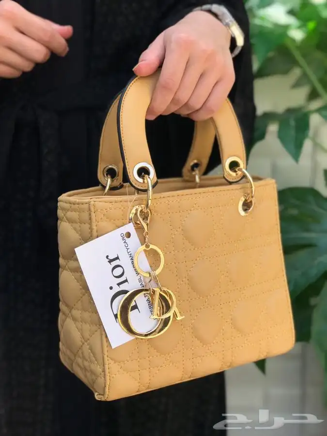 شنط ماركه درجه اولى 31