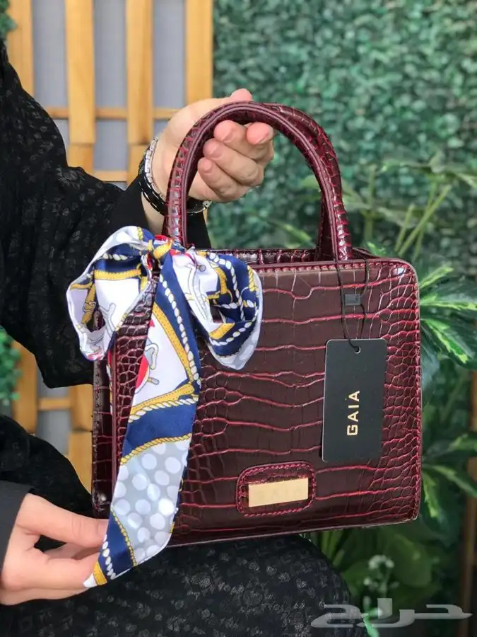 شنط ماركه درجه اولى 97