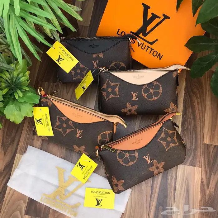 شنط ماركه درجه اولى 72