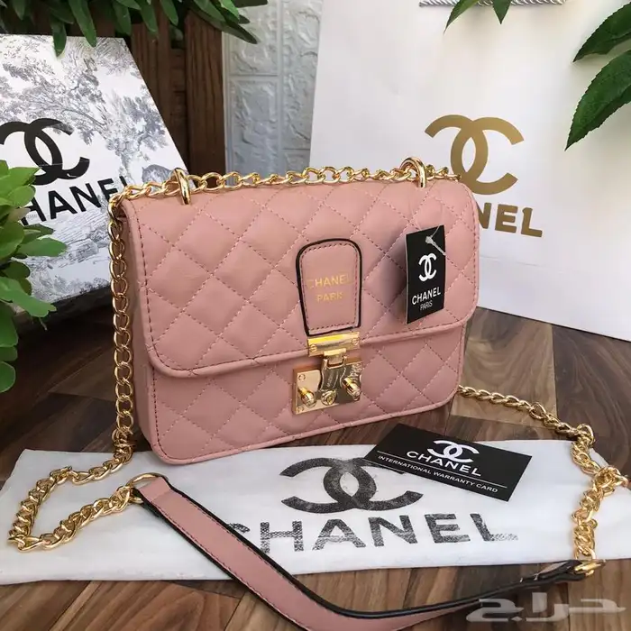 شنط ماركه درجه اولى 88